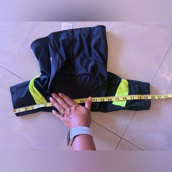 BALEAF Black & Neon CYCLING Padded BICYCLE SHORTS - Picture 5 of 15